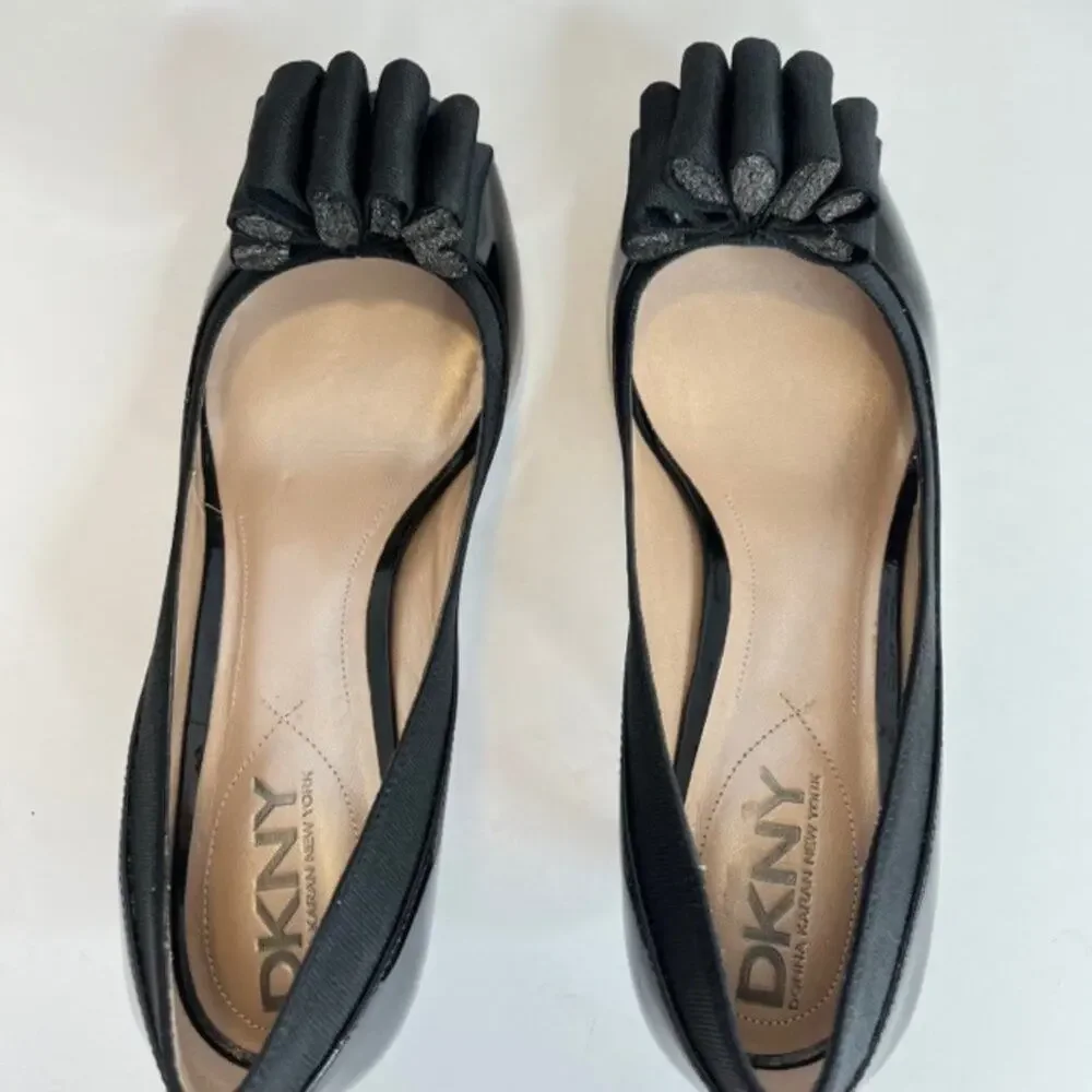 DKNY Black Patent Peep Toe Bow Heels Size 9 Elegant Feminine NWOB